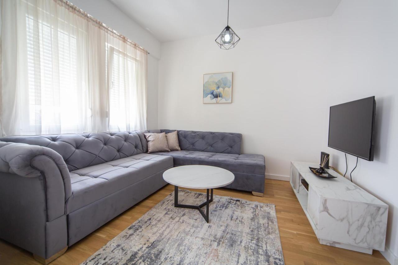 Blue Moon Apartment Podgorica Ngoại thất bức ảnh
