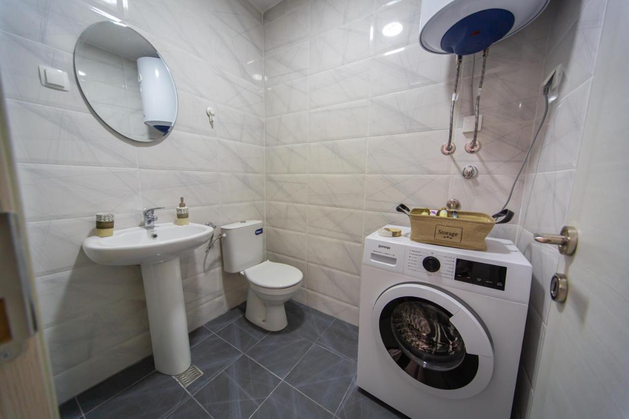 Blue Moon Apartment Podgorica Ngoại thất bức ảnh